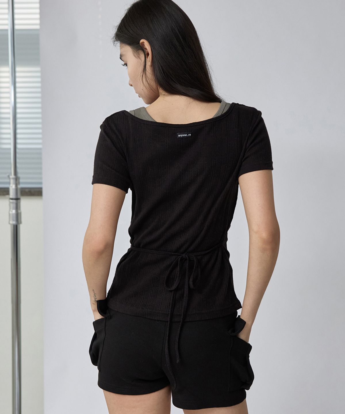 렌세(RENSE) Drape String Tee Black