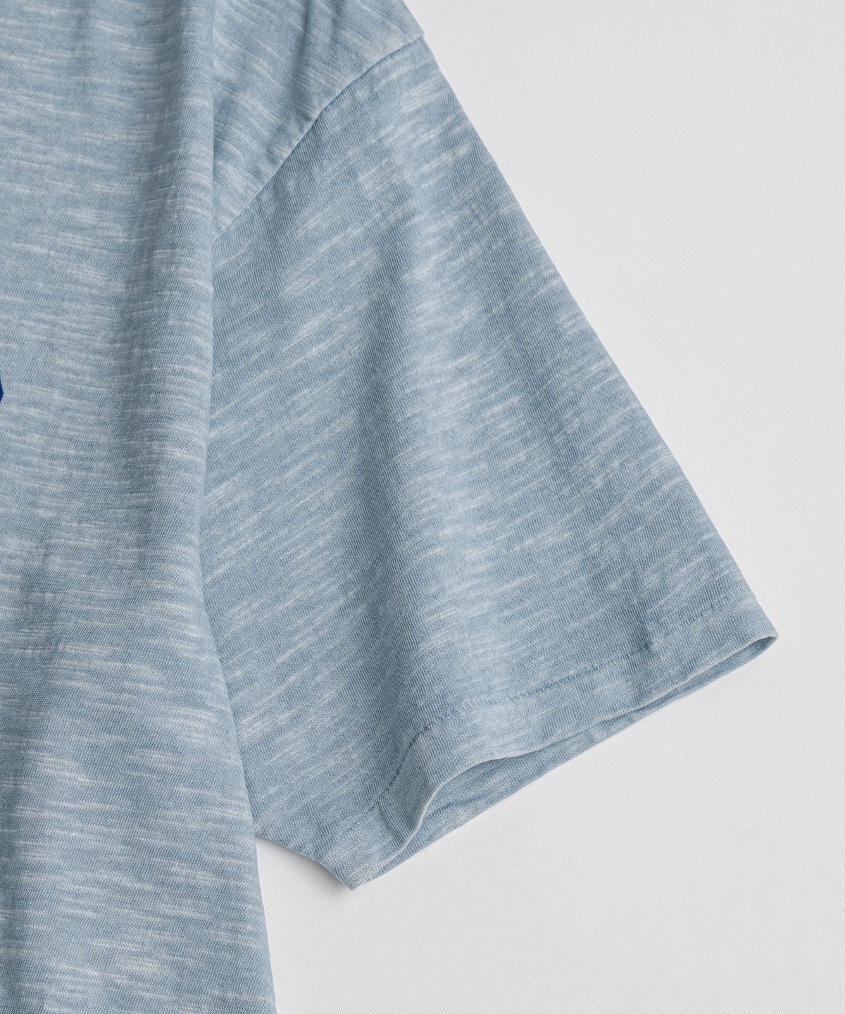 비헤비어(BEHEAVYER) 19XX GRAPHIC TUBLAR T-SHIRTS dust blue