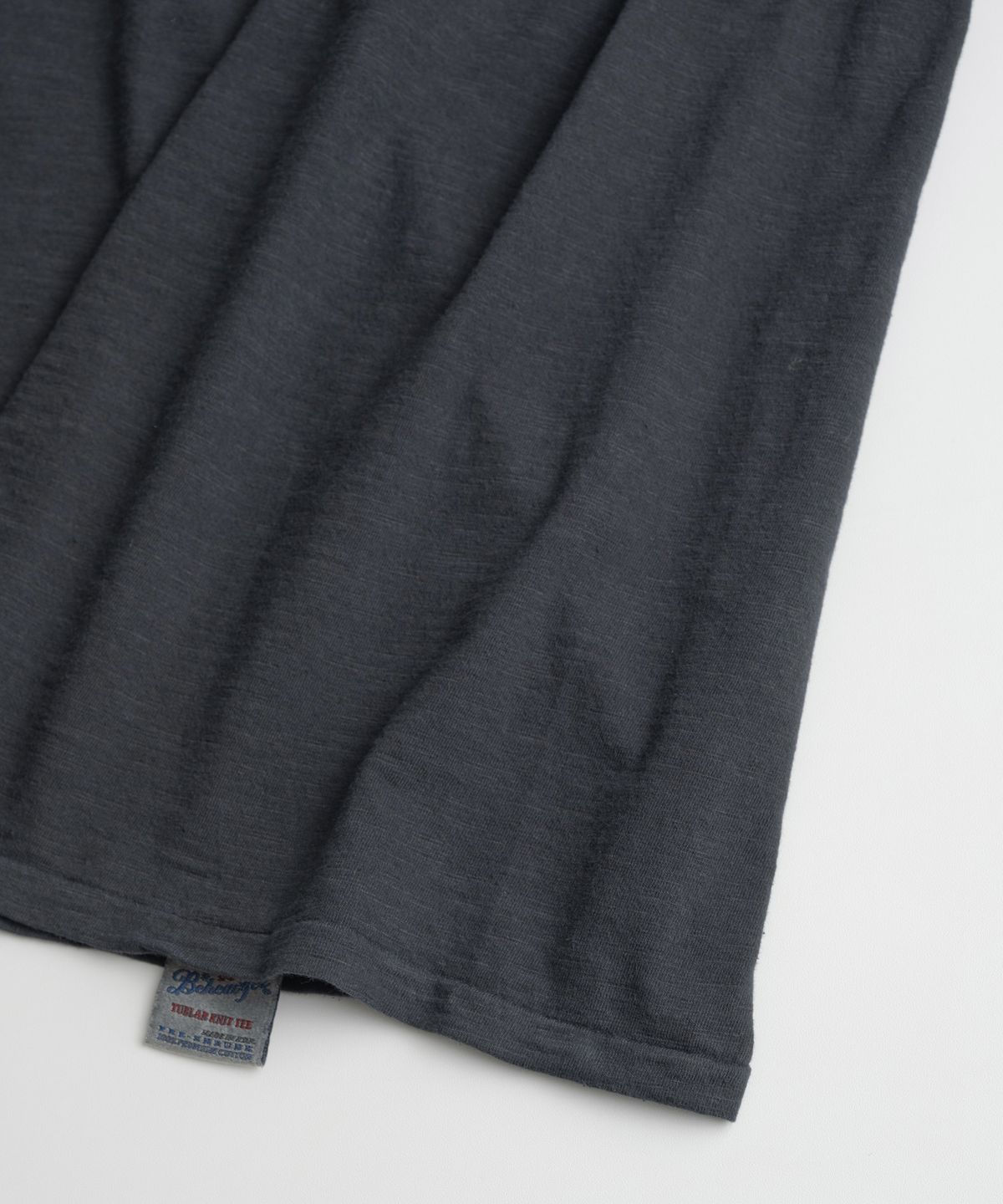 비헤비어(BEHEAVYER) SLUB COTTON TUBLAR T-SHIRTS anthracite