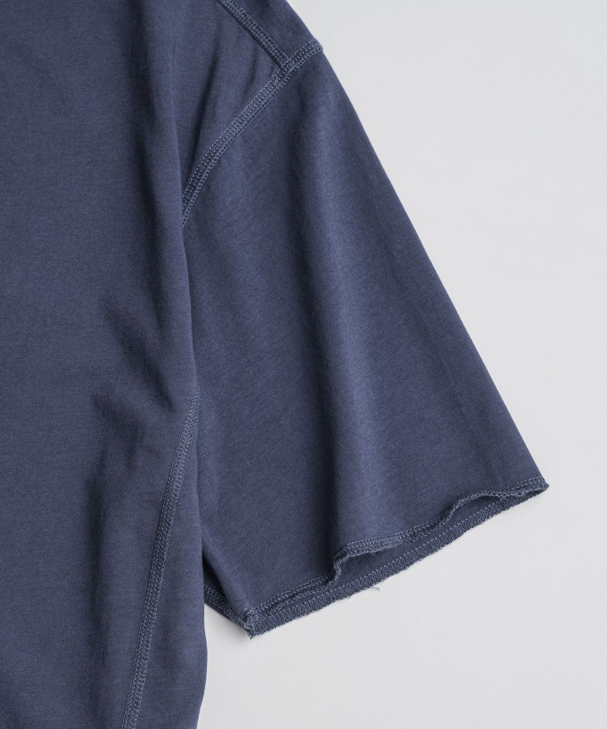 비헤비어(BEHEAVYER) HENRY NECK UNDER 1/2 SHIRTS navy
