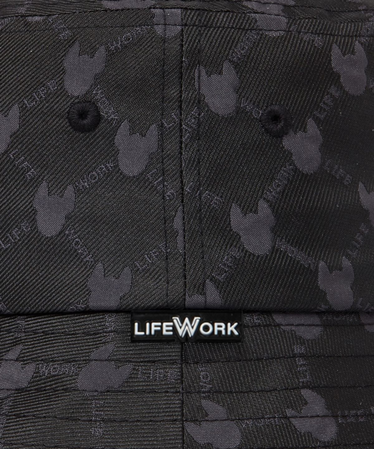 라이프워크(LIFEWORK) 자가드 라도그램 금속장식 버킷햇