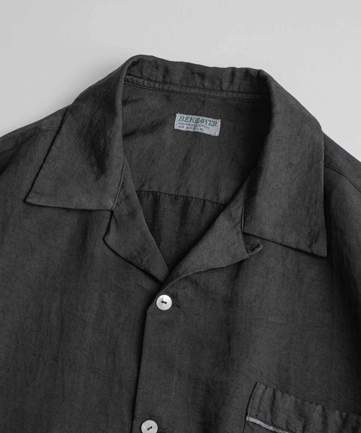 비헤비어(BEHEAVYER) DYED CUPRO BOWLING 1/2 SHIRTS anthracite