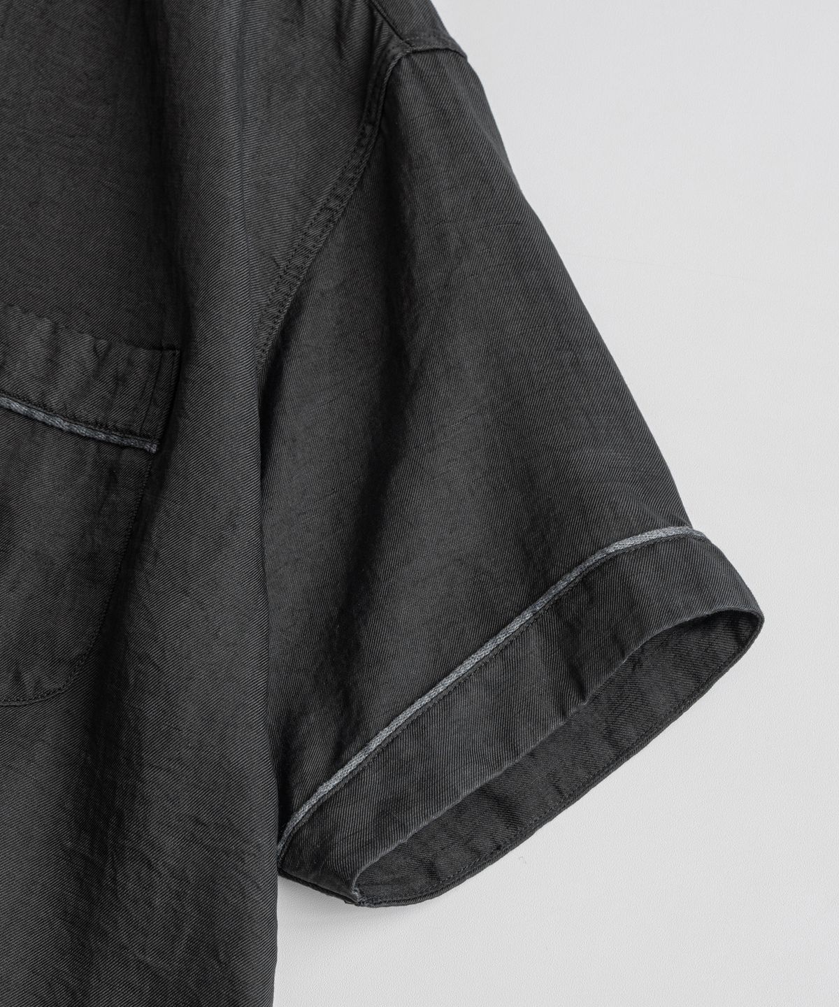 비헤비어(BEHEAVYER) DYED CUPRO BOWLING 1/2 SHIRTS anthracite