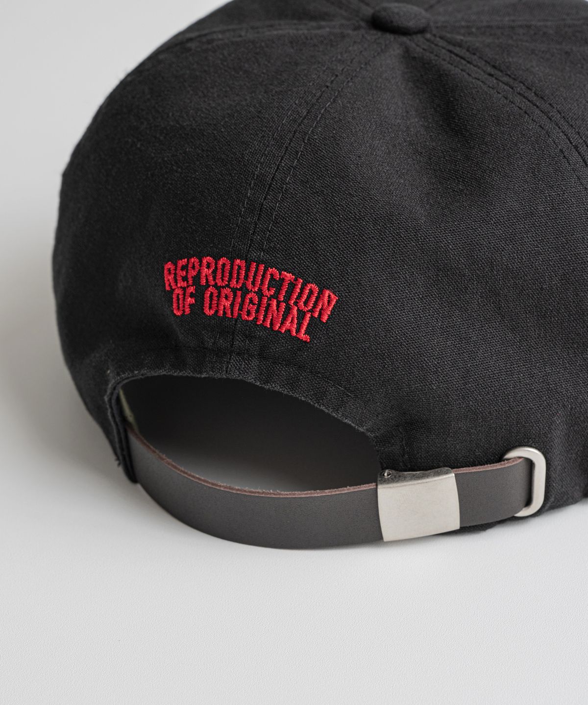 비헤비어(BEHEAVYER) 19XX ROPE TRUCKER CAP black