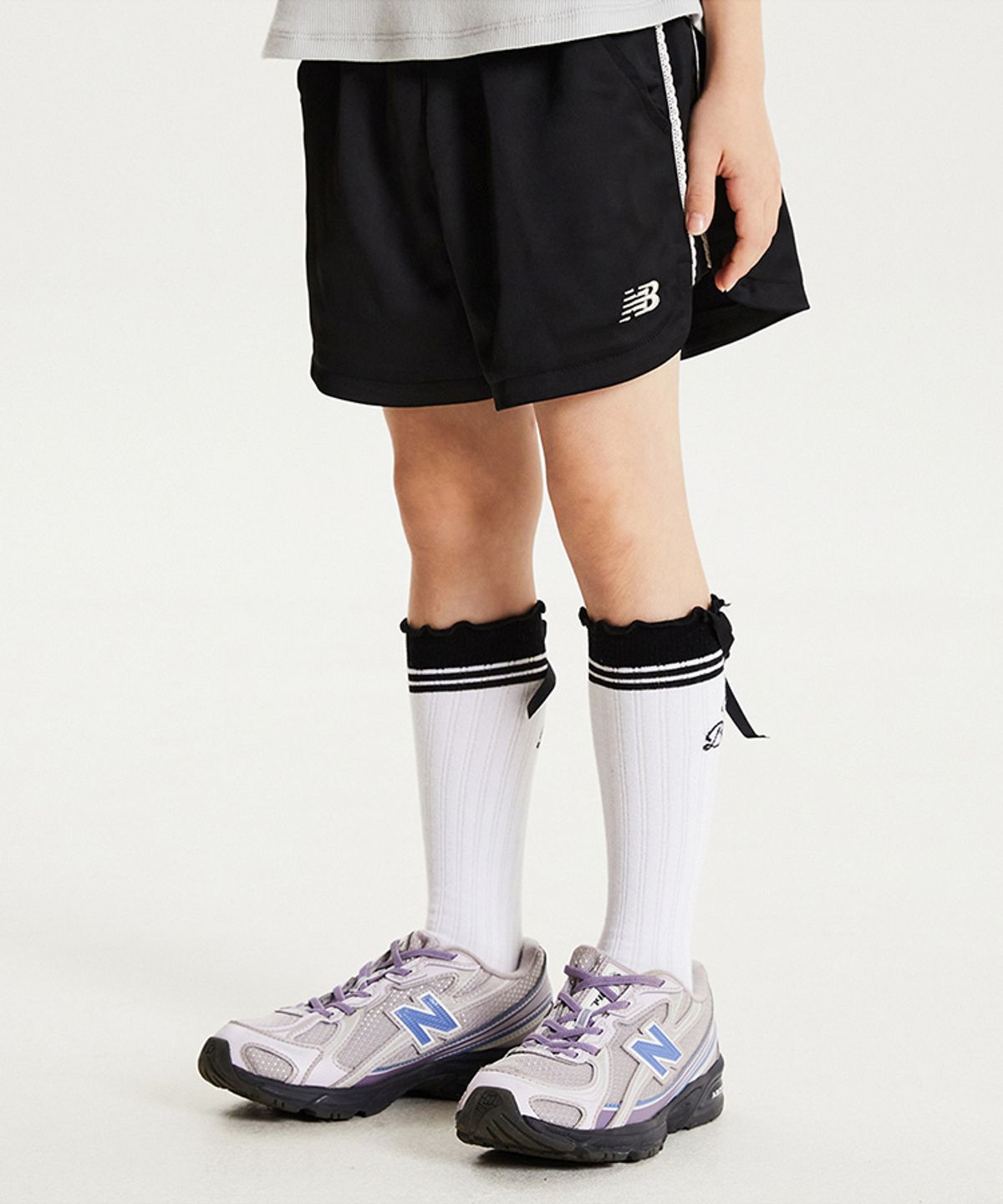 뉴발란스 키즈(NEWBALANCEKIDS) NBgC_아동 글로시 폴리 트랙 반바지 NK9VG2751G19