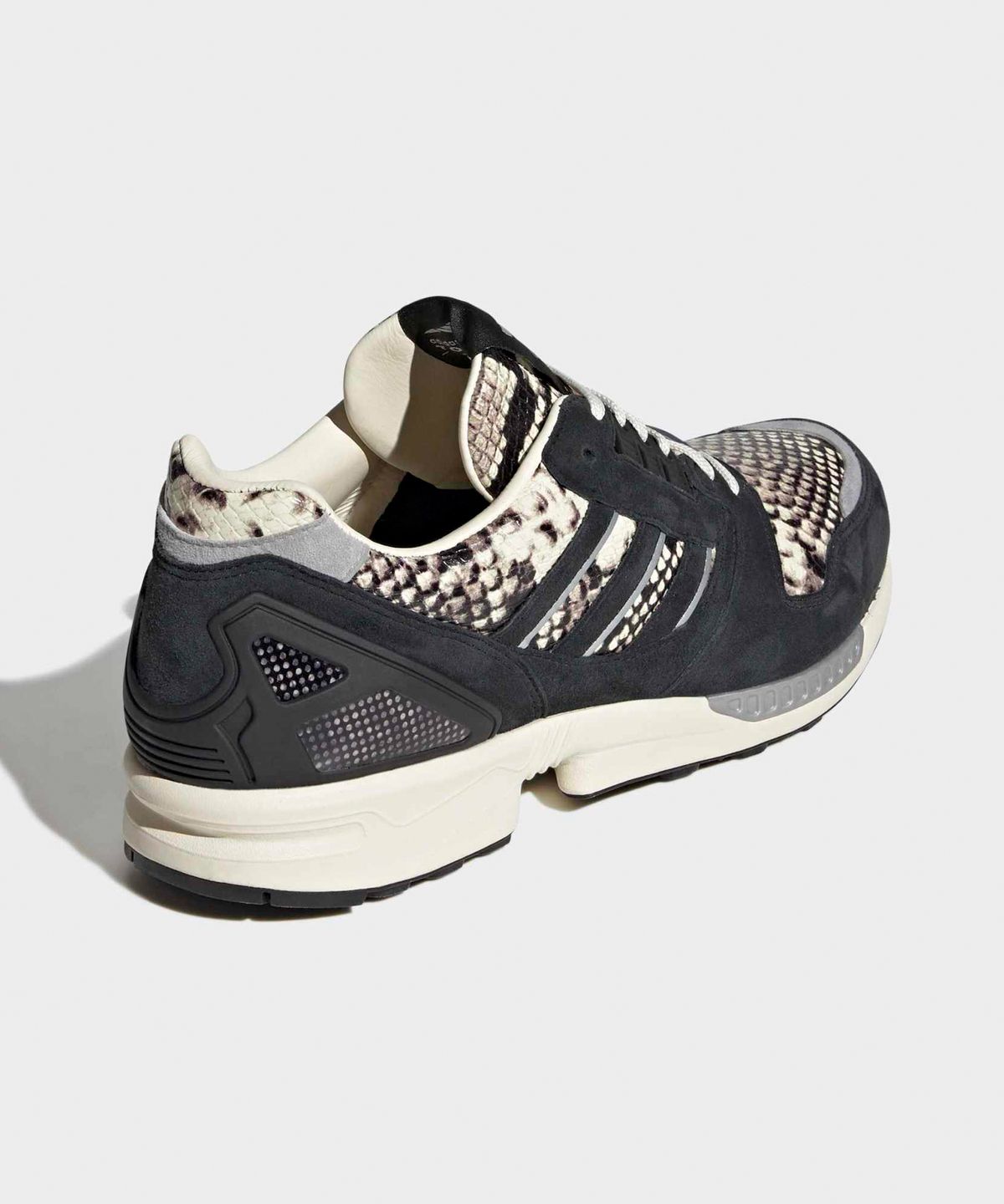 아디다스(ADIDAS) ZX 8000 - 블랙:크림화이트 / KI1383