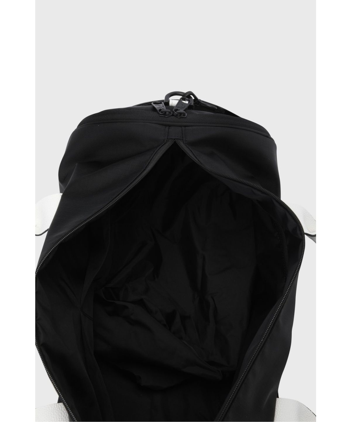 왁(WAAC) WAAC X JONES Clubhouse Duffle Bag WGBOX26170BKX