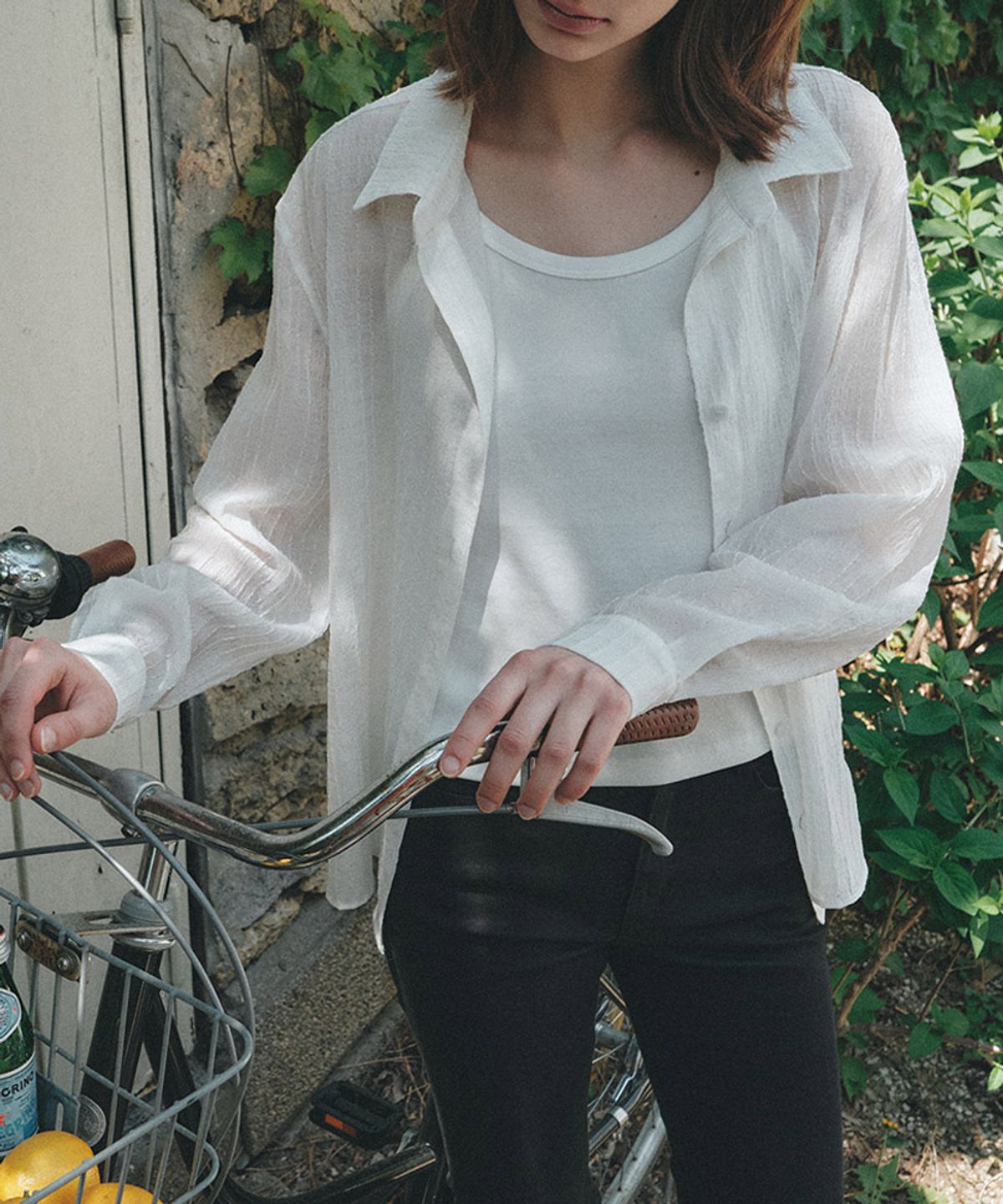 에이에이유(AAU) 시어드 브이넥 카라 셔츠_아이보리