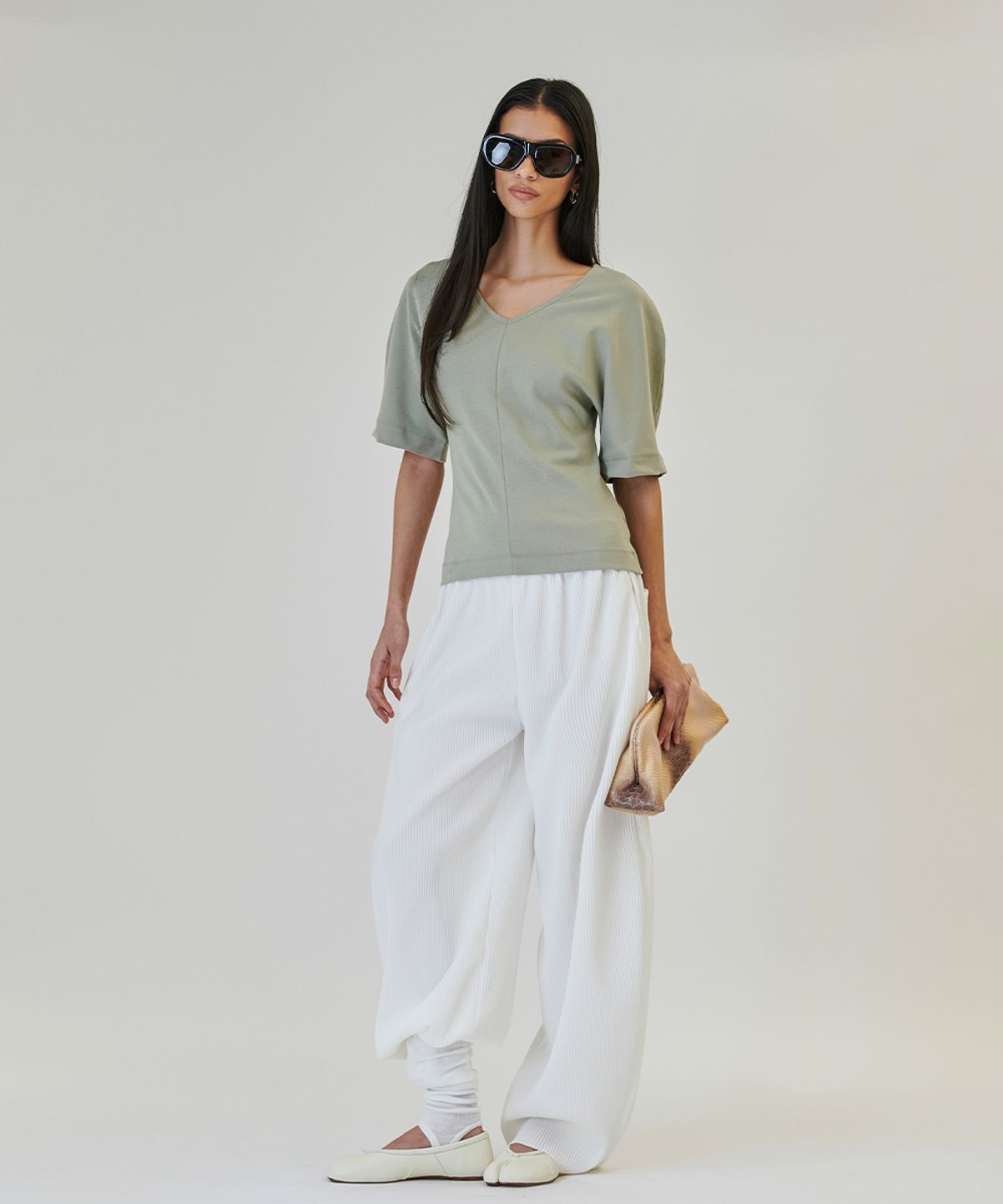 프로젝트 웨이브(PROJECT WAVE) Pleated Round Banding Pants [IVORY]