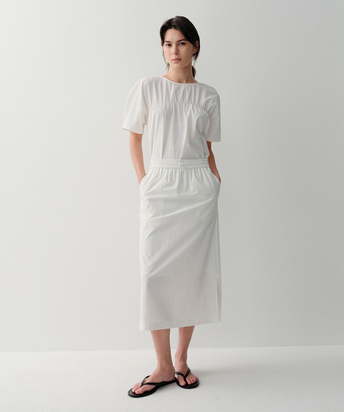 이아(EAAH) ODE SKIRT (WHITE)