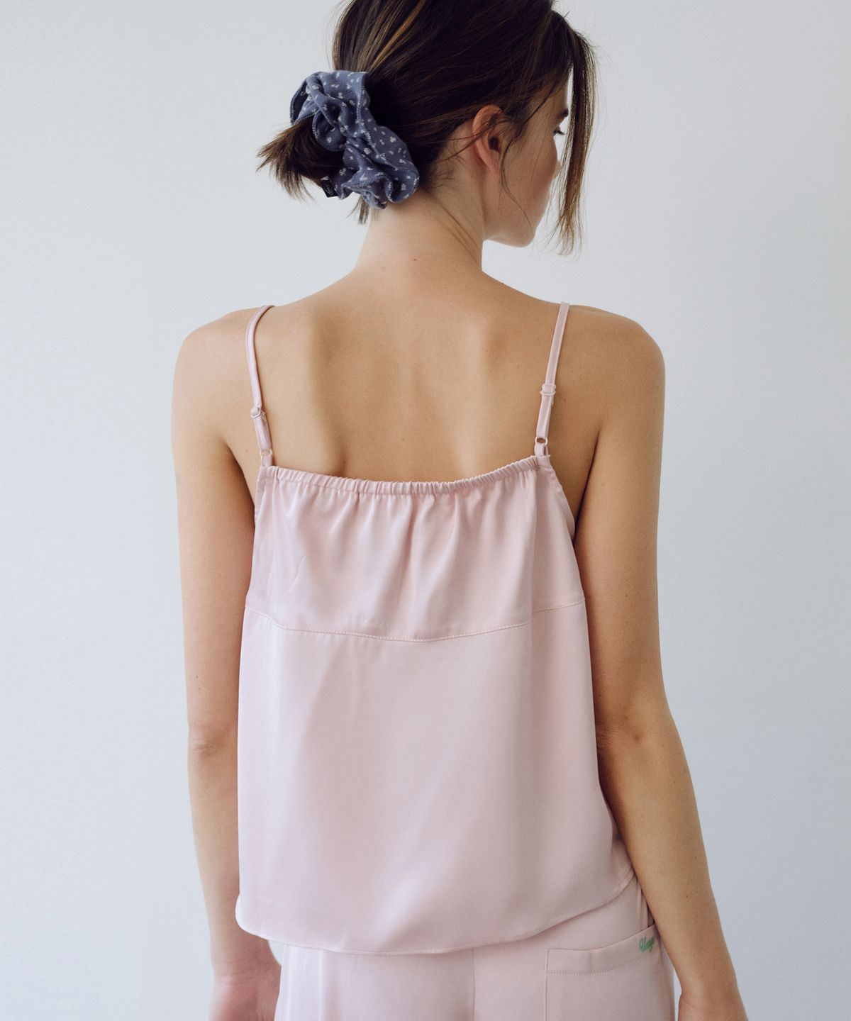 유라고(URAGO) Satin Lounge sleeveless