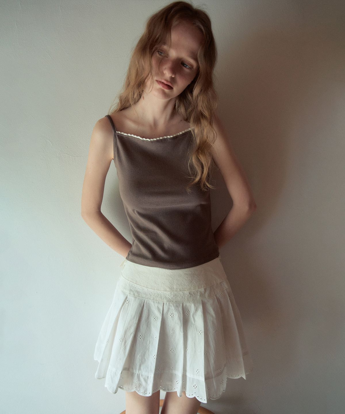 아우어노스텔지아(OURNOSTALGIA) Eyelet Pleated Skirt_White(OB6SK09)