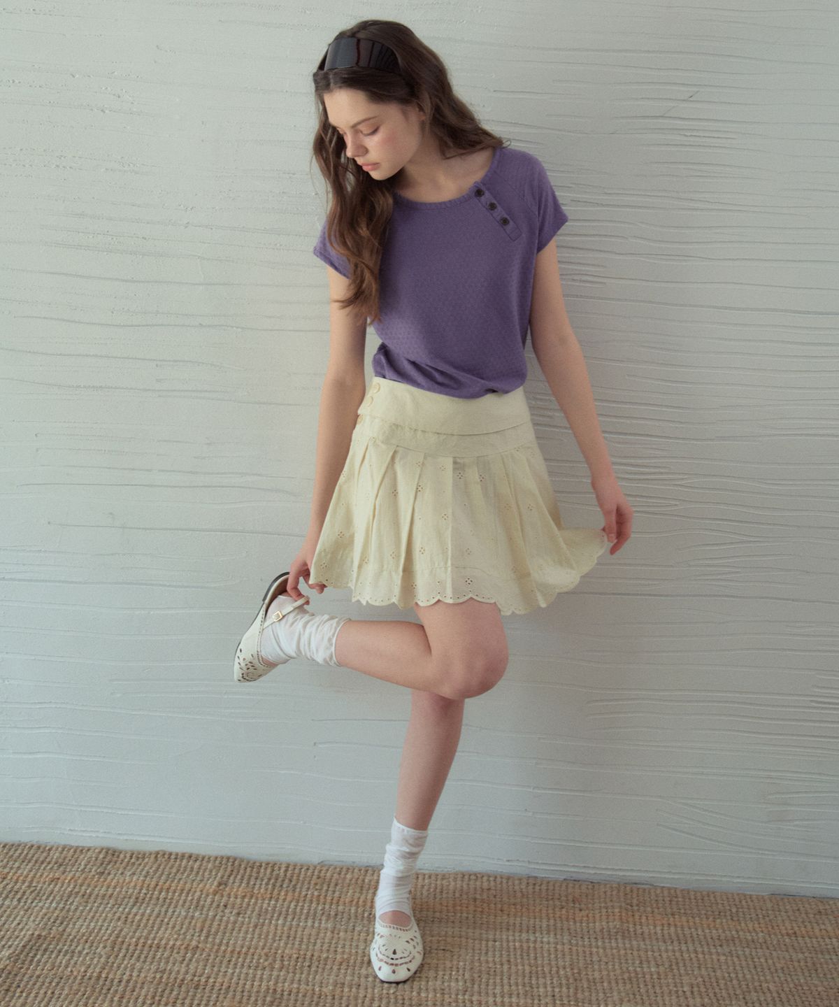 아우어노스텔지아(OURNOSTALGIA) Eyelet Pleated Skirt_Cream(OB6SK09)