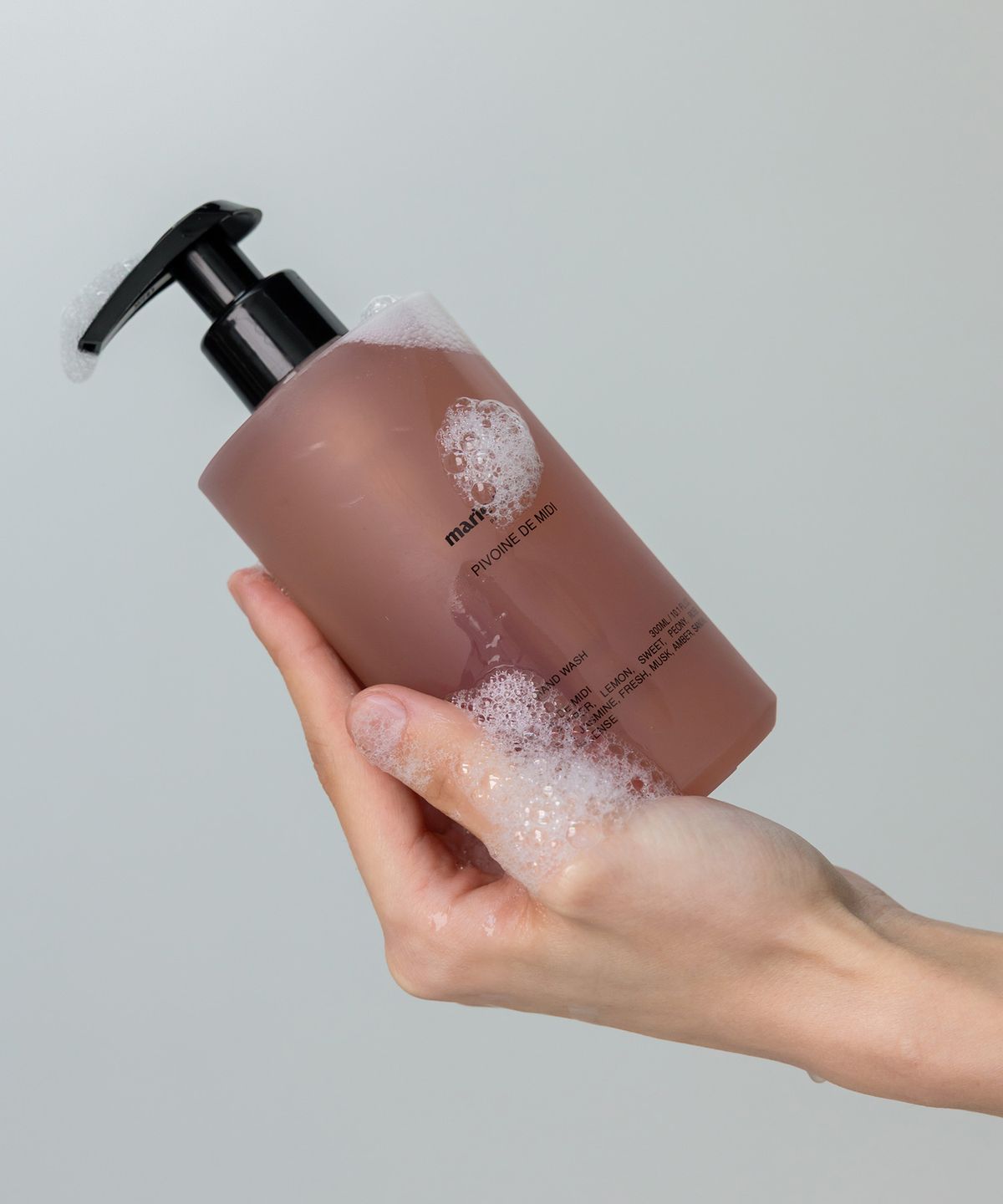마리끌레르 뷰티(MARIECLAIR BEAUTY) 캐비어 핸드워시 피부안 드 미디 300ml