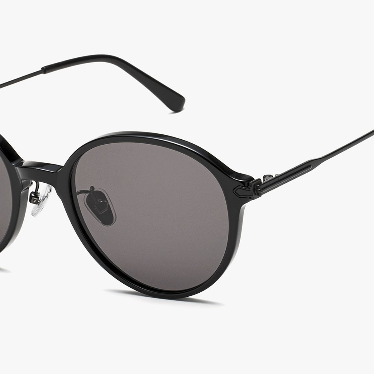에드하디아이웨어(EDHARDY EYEWEAR) 에드하디 선글라스(EDS6118 BLACK 54)