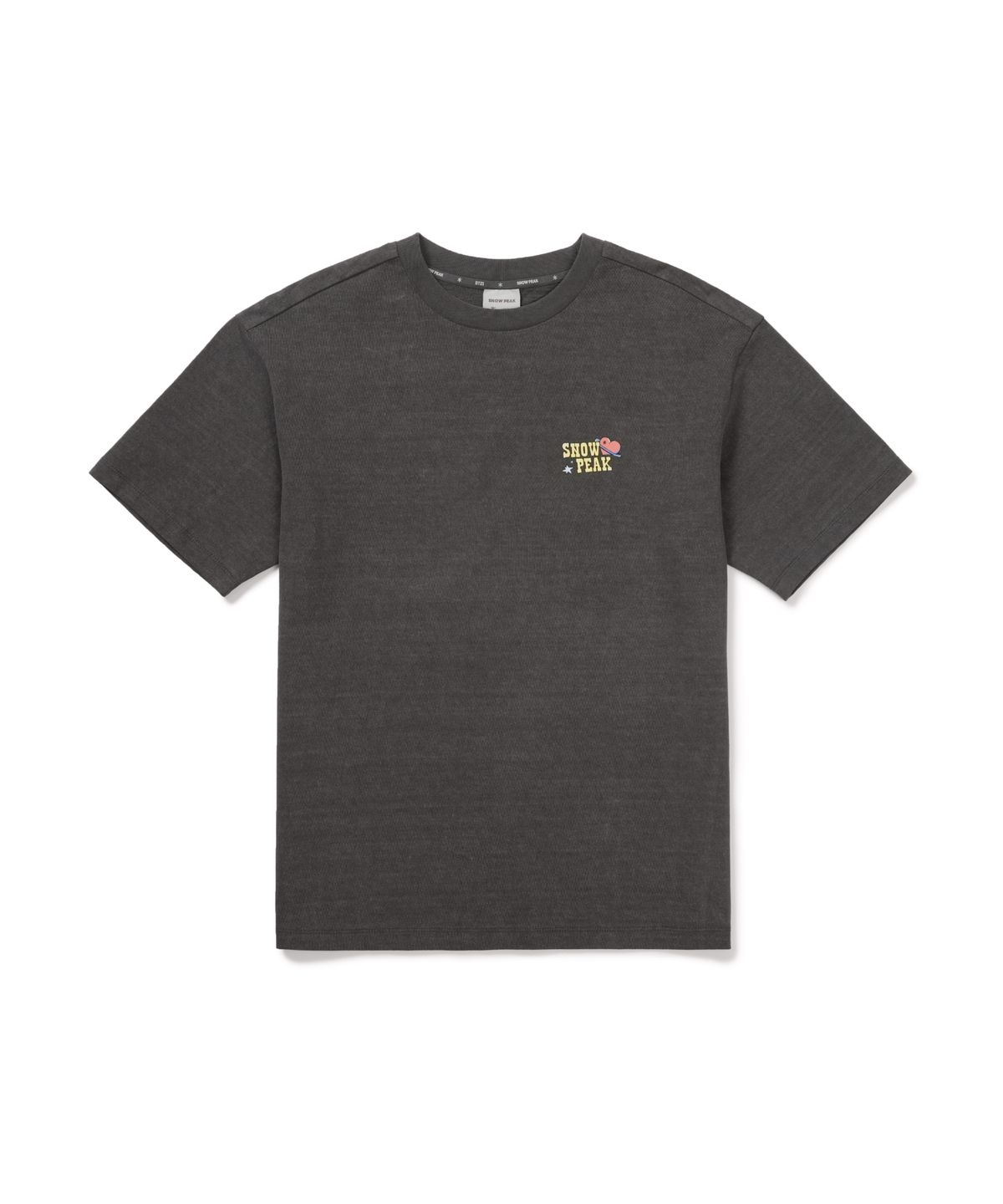 스노우피크 어패럴(SNOWPEAK APPAREL) [스노우피크 I BT21] 여성 그래픽 반팔 티셔츠 (S26MWFTS92) Dark Charcoal