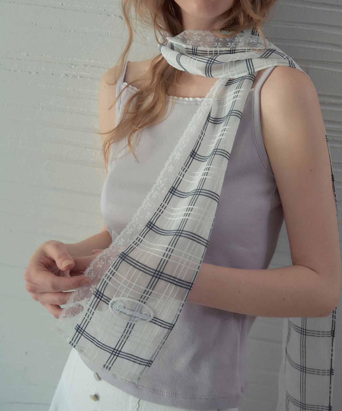 아우어노스텔지아(OURNOSTALGIA) Sheer Lace Check Scarf_Ivory(OB6AC08)