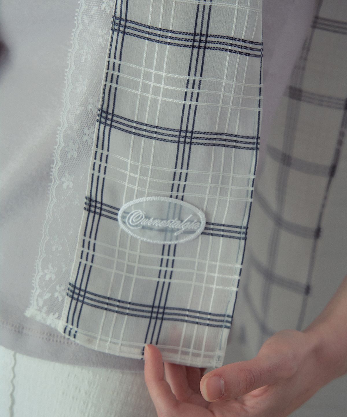 아우어노스텔지아(OURNOSTALGIA) Sheer Lace Check Scarf_Ivory(OB6AC08)