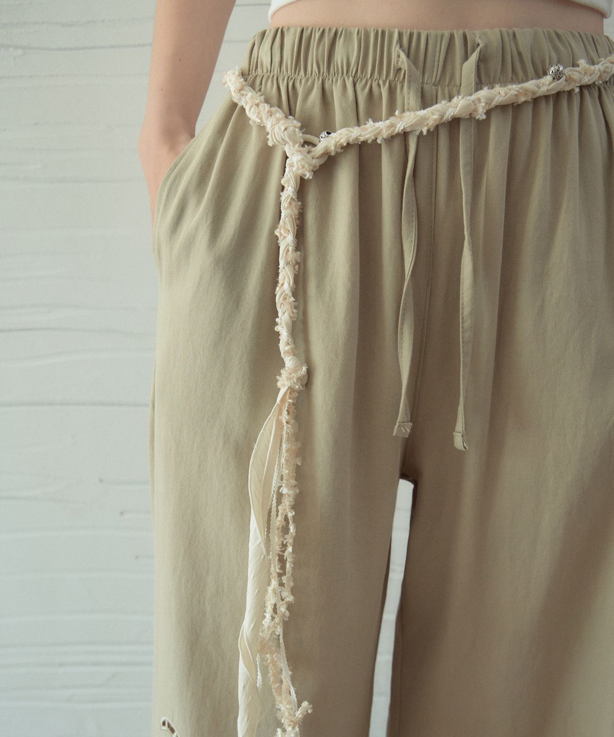 아우어노스텔지아(OURNOSTALGIA) Vintage Twist Beads Belt_Ivory(OB6AC09)