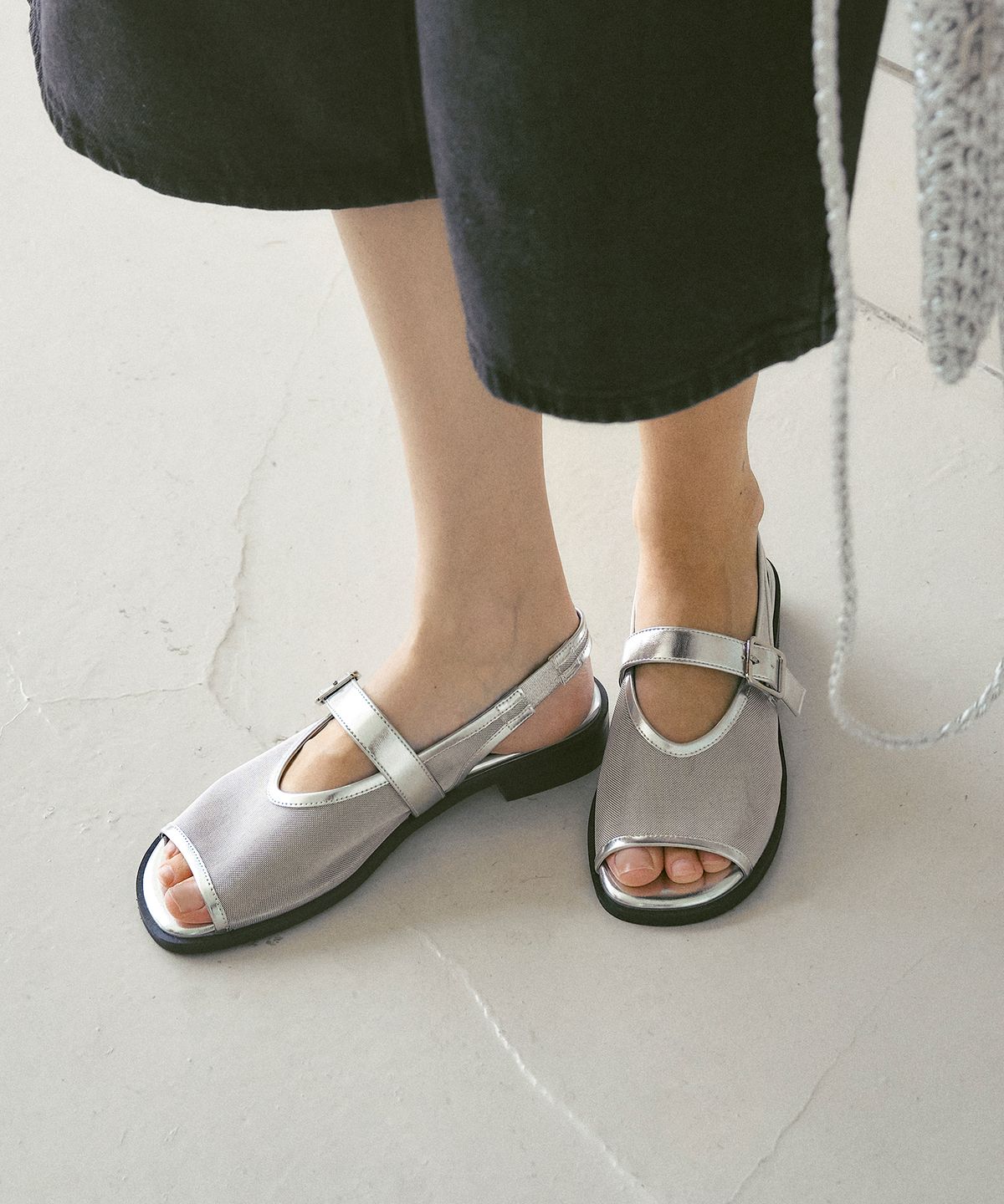 레이지앤(LAZYANNE) Vane 메쉬 버클 스트랩 커브 샌들(3cm)_AQH1508ㅣ2color