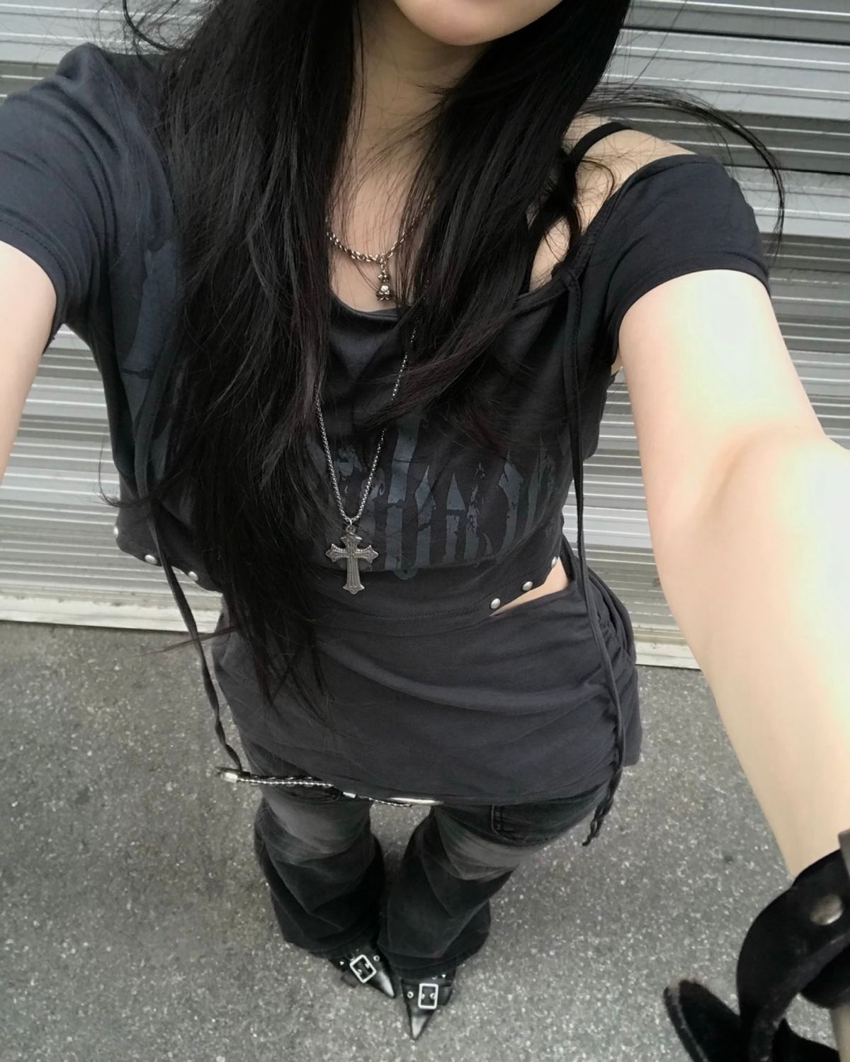 리버뉴스(LIBERALNEWS) BLAVKNESS HALTERNECK LOGO TEE_GRAY