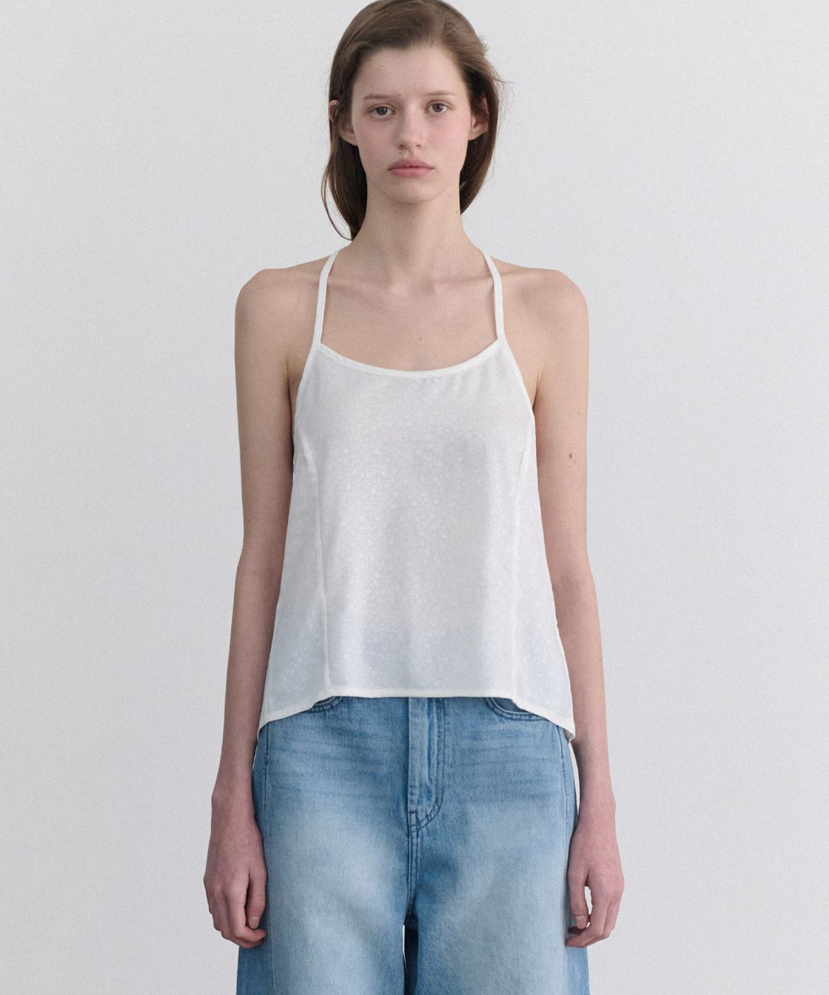 앤니즈(ANDNEEDS) Nadia jacquard satin sleeveless (ivory)