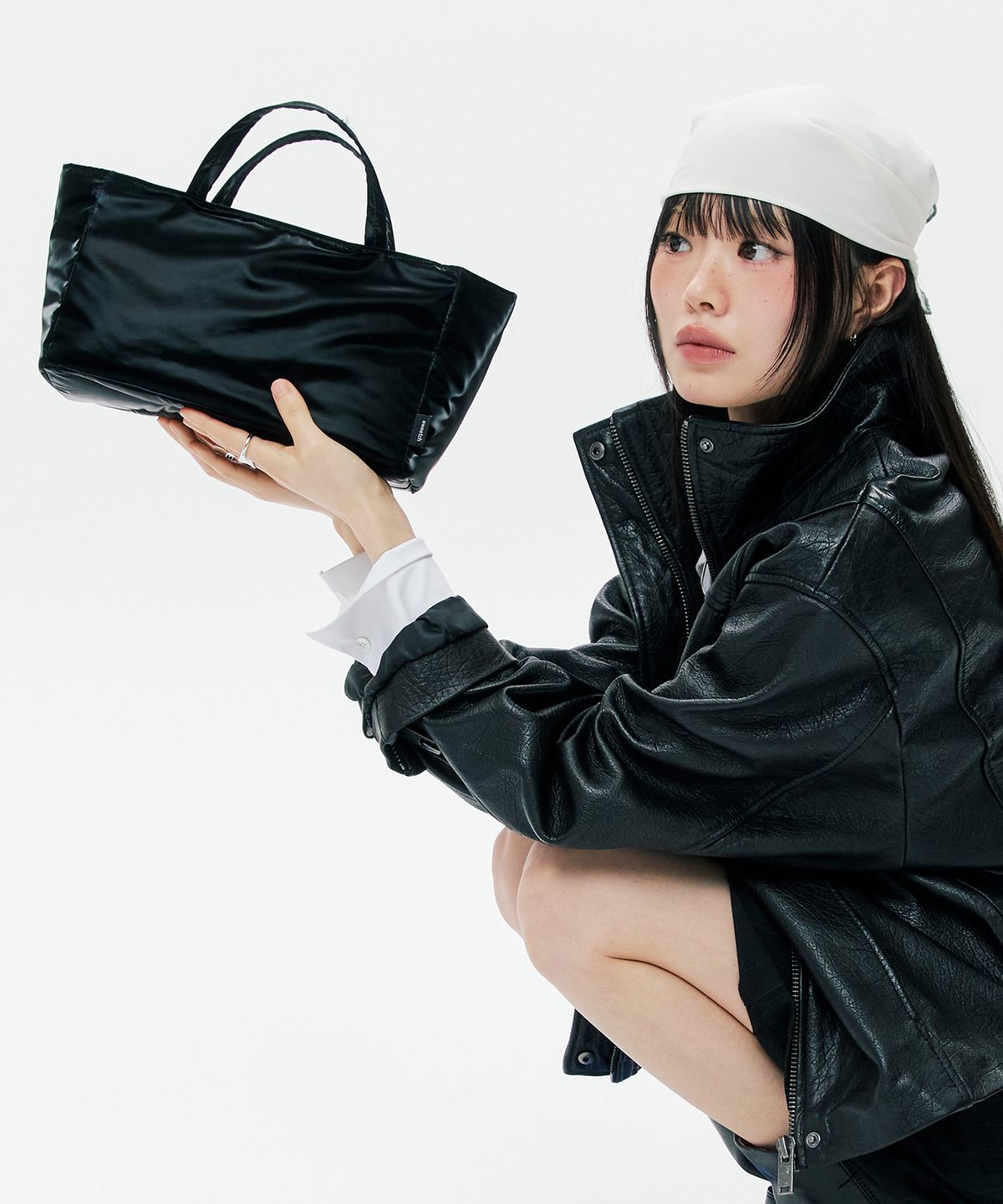 스위치(SWEETCH) BOAT TOTE BAG M Glossy Black