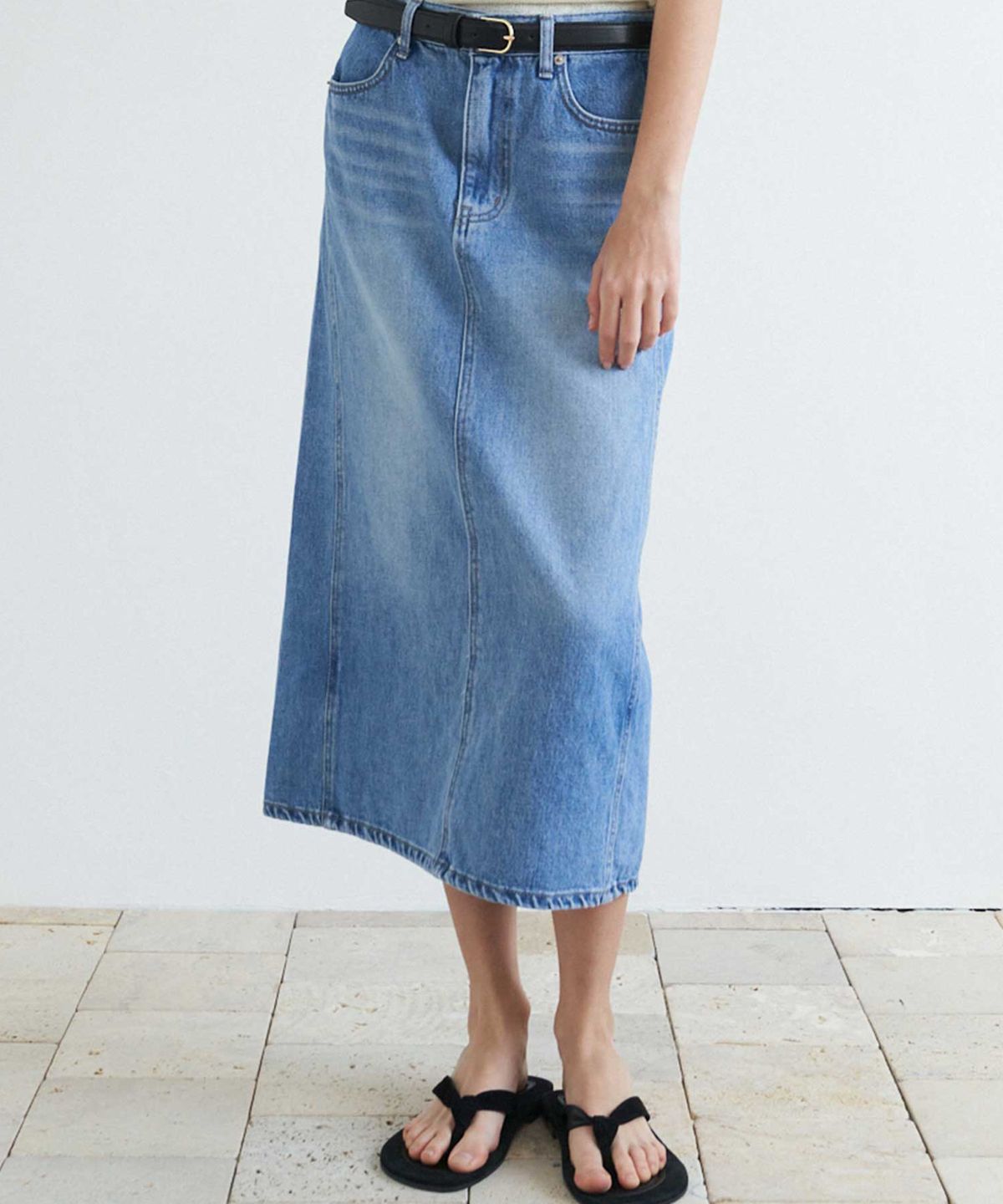 더라이(THERYE) Slit Denim Midi Skirt(Blue)