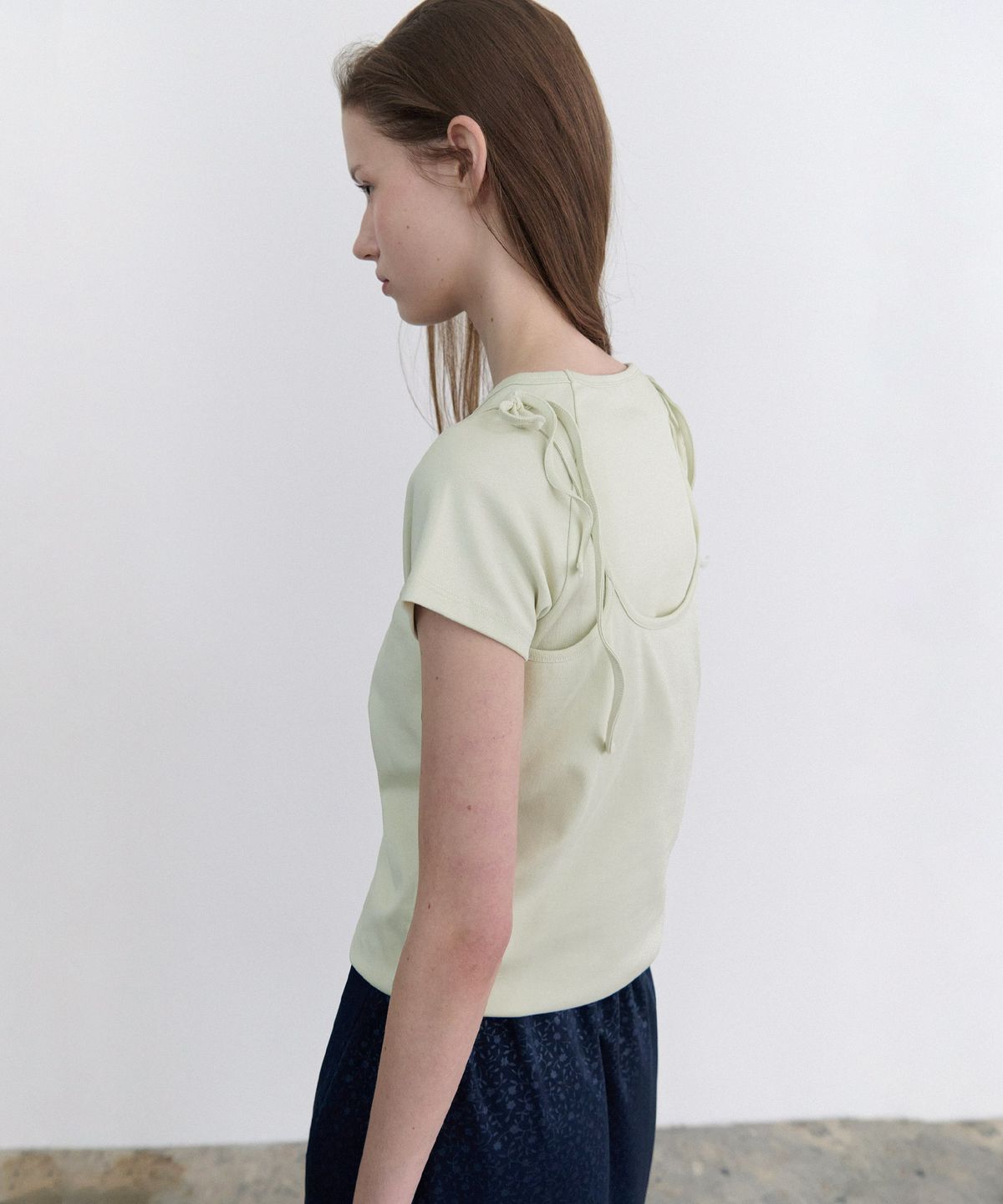 앤니즈(ANDNEEDS) Oster two way short sleeve (lime)