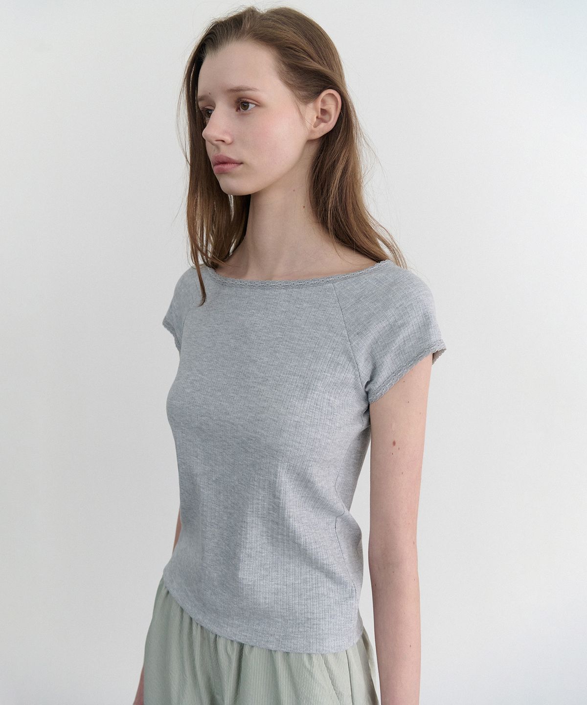 앤니즈(ANDNEEDS) Pebble lace scoop tee (melange gray)