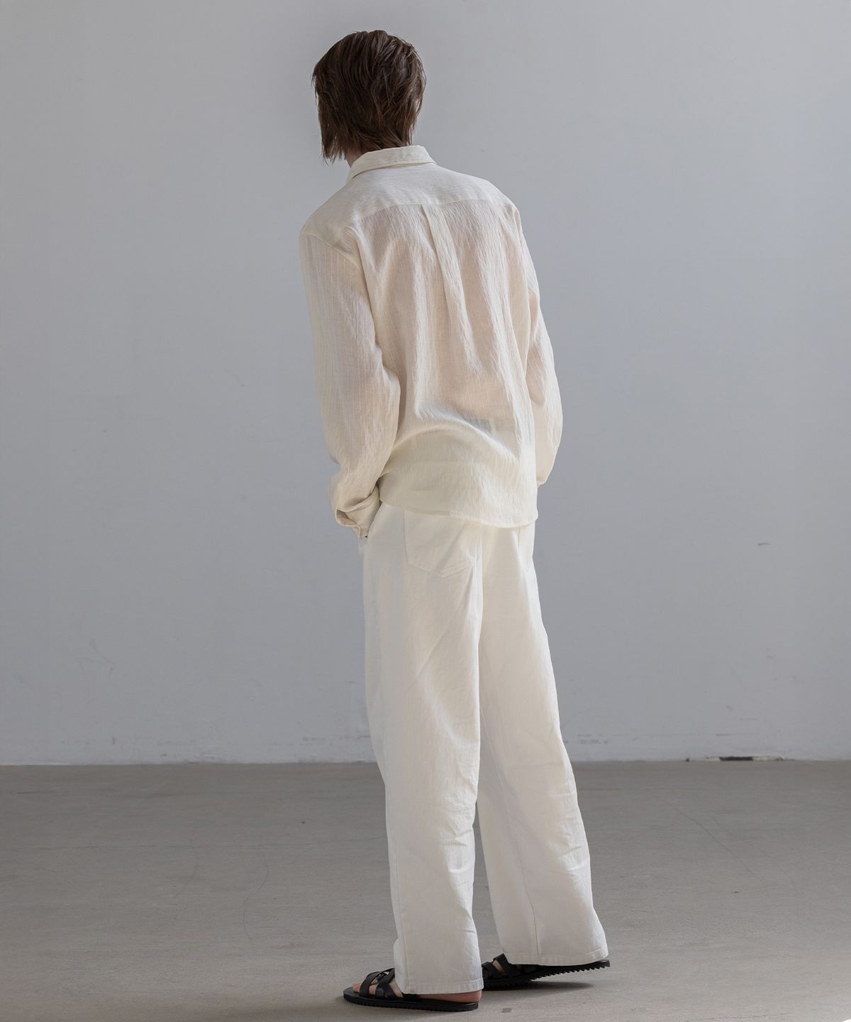 데꼬로소(DECOROSO) 자가드 텍스처 스트라이프 린넨 셔츠 [아이보리]