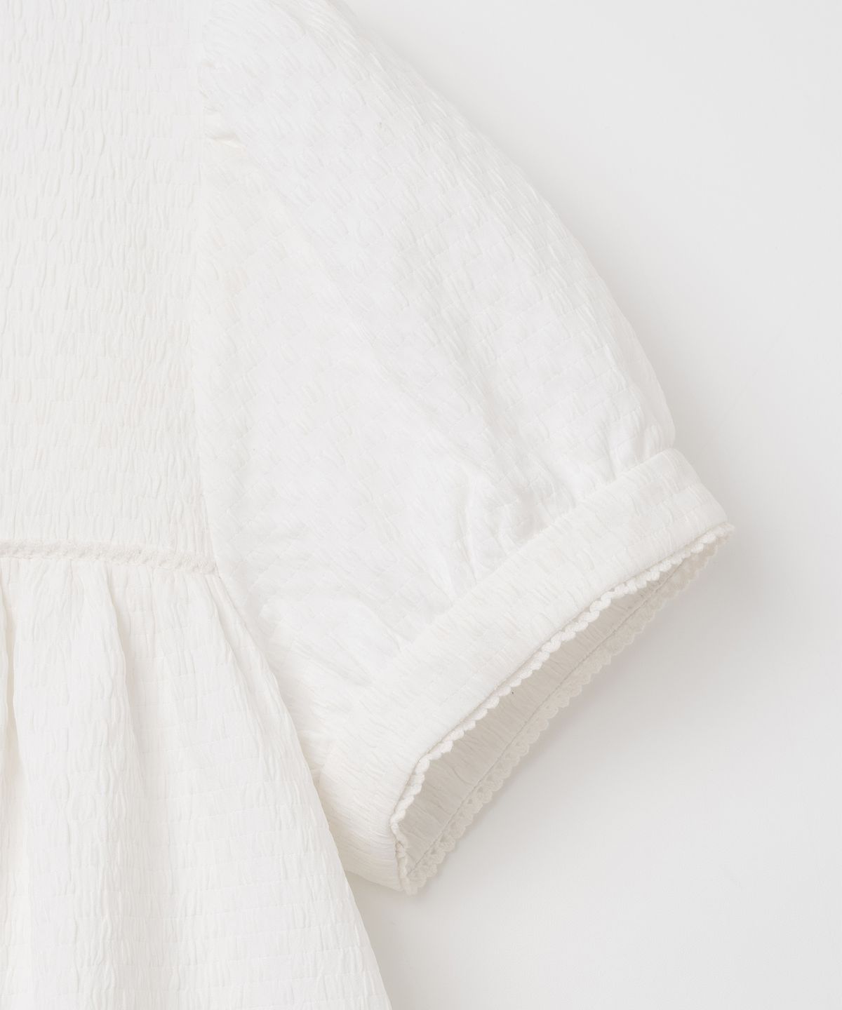밀로 우먼(MILLO WOMEN) 텍스처 퍼프 블라우스 [화이트]