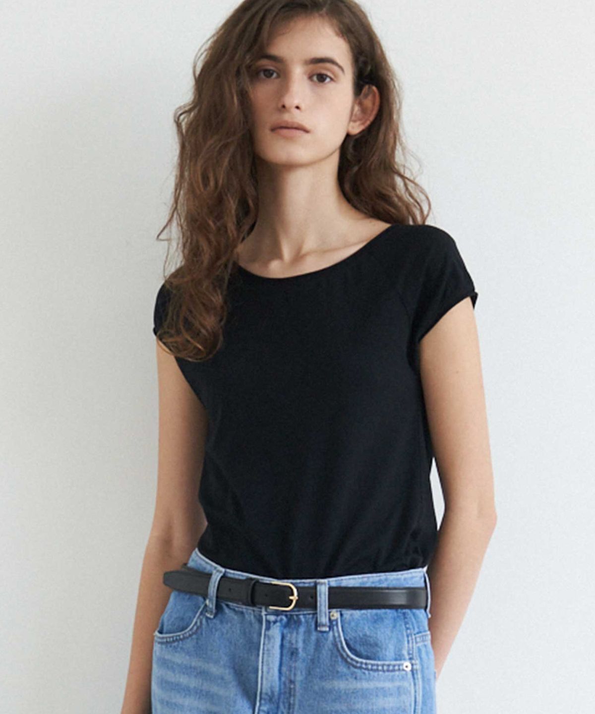 더라이(THERYE) Round Neck Cap Sleeve T-Shirt(Black)