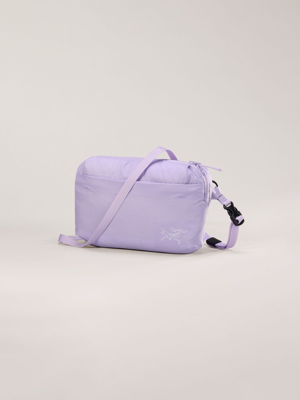 아크테릭스(ARCTERYX) 헬리아드 크로스바디 백