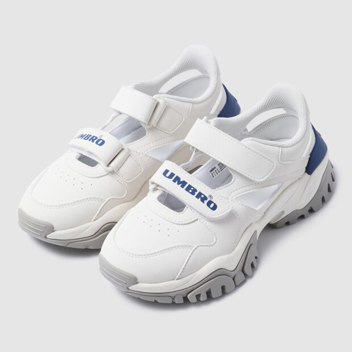 엄브로(UMBRO) BUMPY LAYER (범피 레이어) 화이트 UR223ESA53