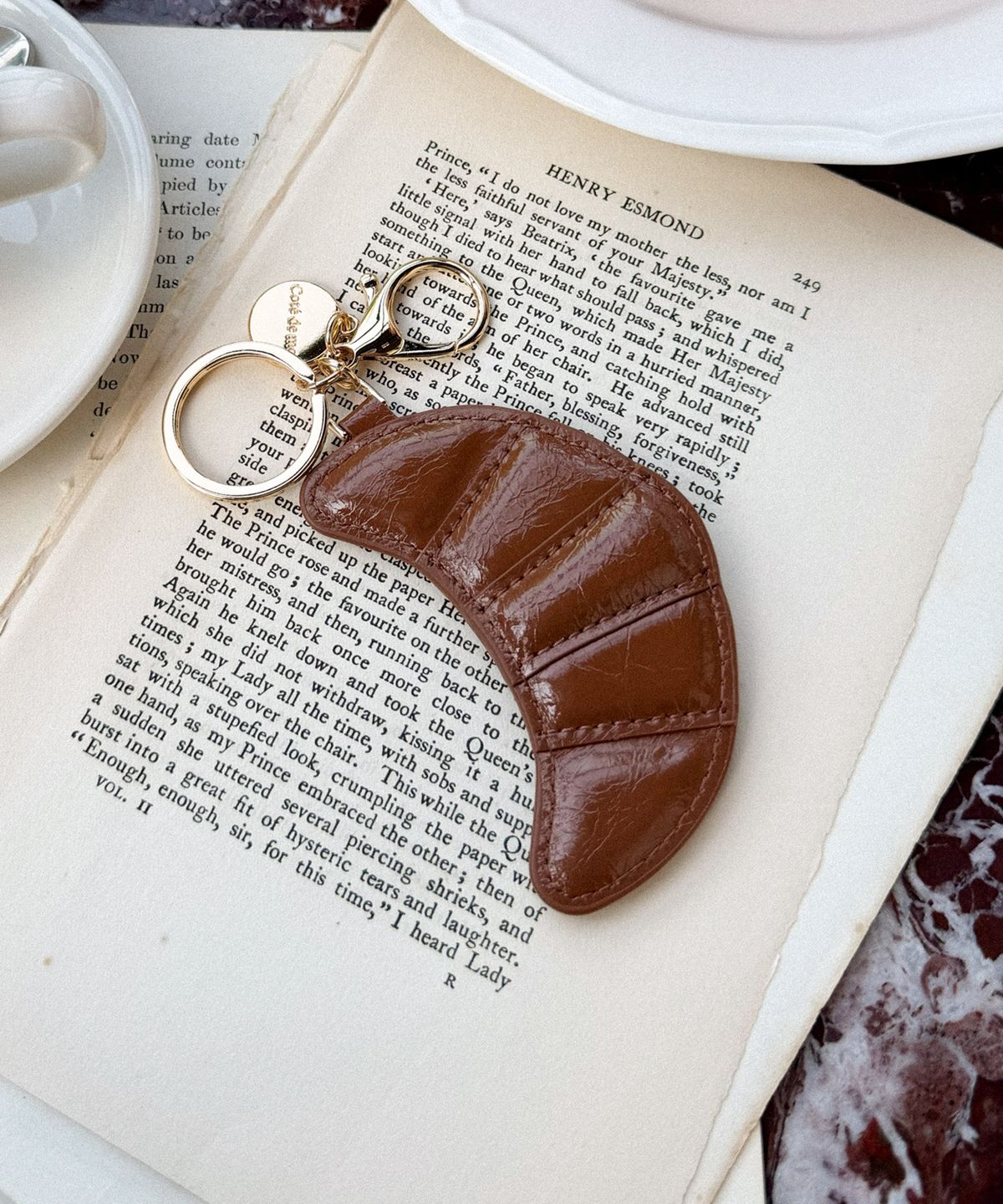 꼬떼드무아(COTEDEMOI) Petit Croissant Keyring - Caramel