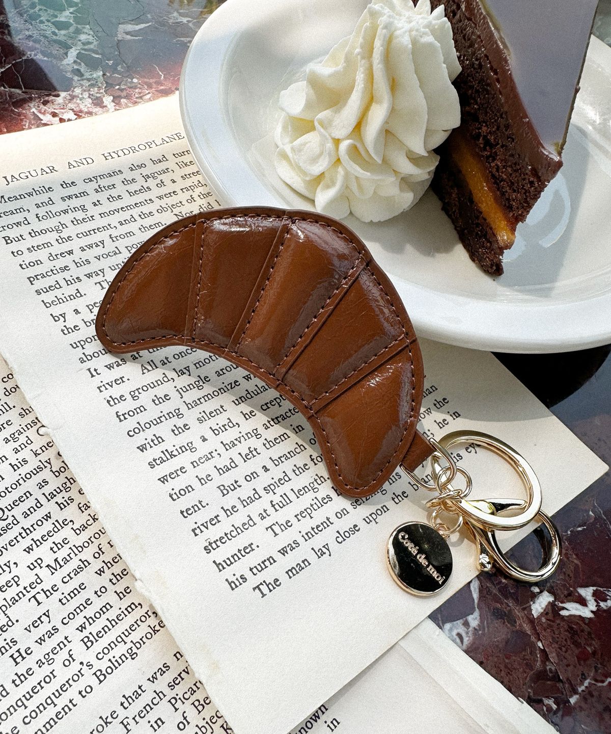꼬떼드무아(COTEDEMOI) Petit Croissant Keyring - Caramel
