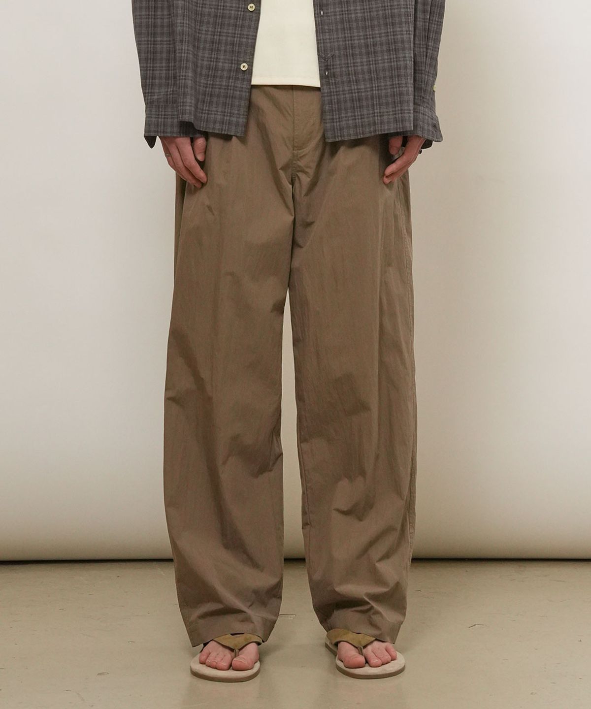 제너럴아이디어(GENERALIDEA) MAN CN 원턱 치노 팬츠 [BEIGE] / GF1MPT012
