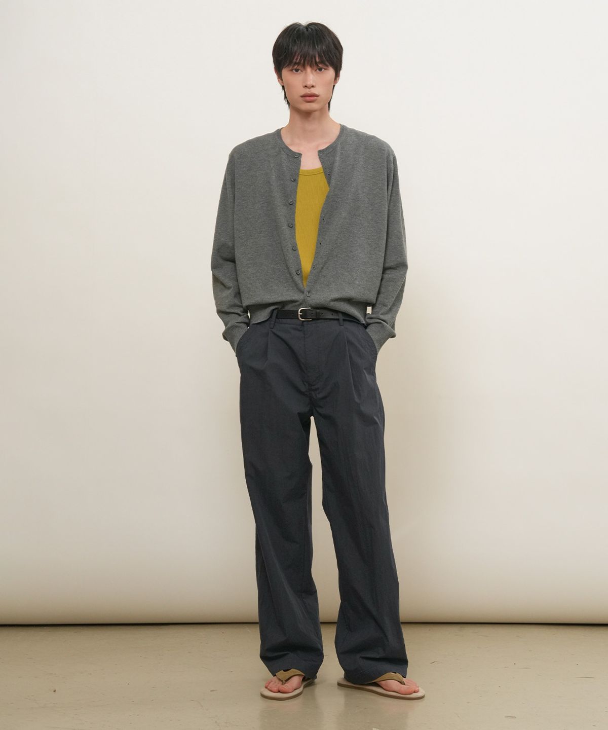 제너럴아이디어(GENERALIDEA) MAN CN 원턱 치노 팬츠 [NAVY] / GF1MPT012