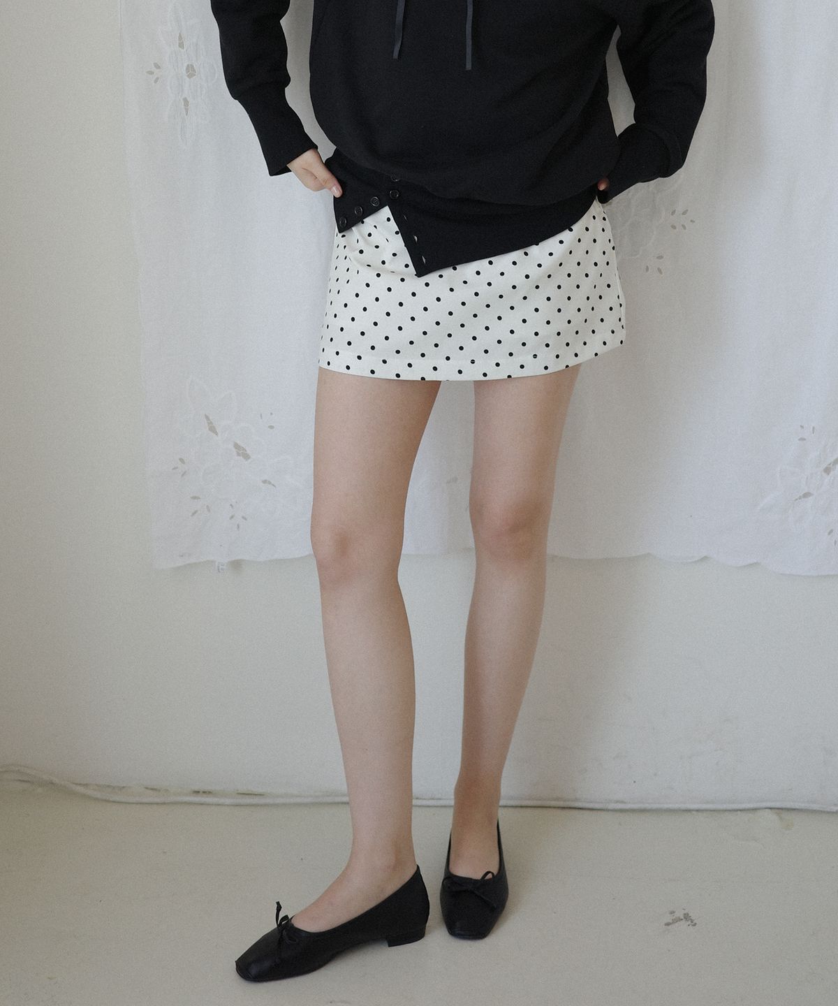 살롱 드 욘(SALON DE YOHN) Dot Mini Skirt_ Ivory