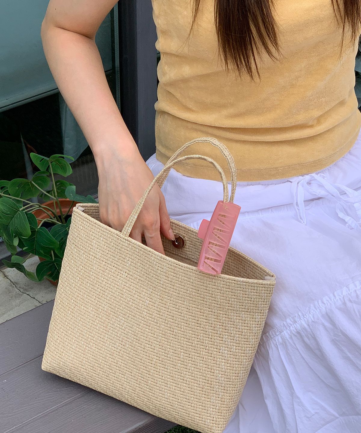 투오(TUO) RATTAN SQUARE TOTE 23 BEIGE · 라탄 스퀘어 토트 23 베이지