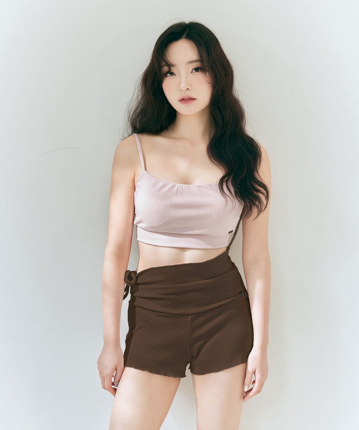 포리즈(PORRIZ) [데이지 웜업 팬츠_초코브라운] 멀티스트랩 골지 커버업 쇼츠