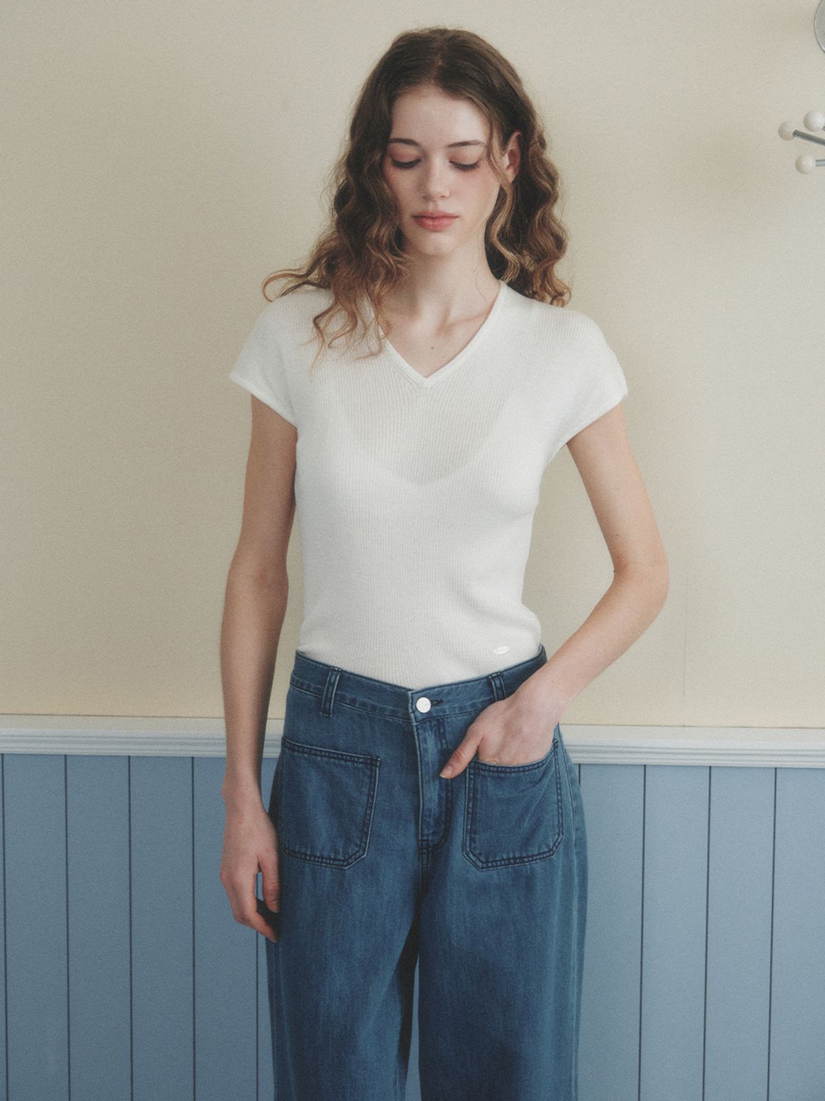 르니나(LENINA) LONDI v-neck wool knit_IVORY