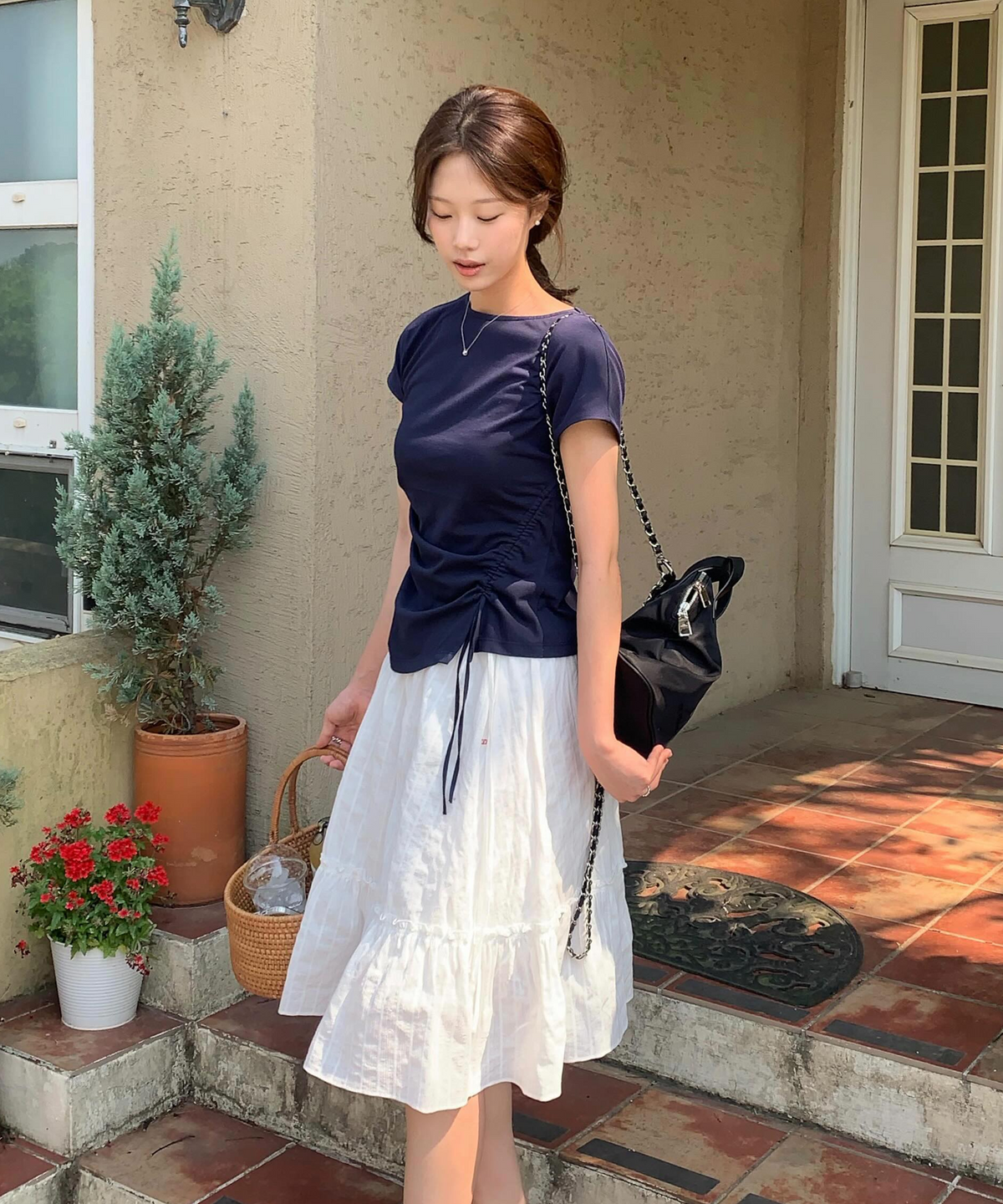 튜드먼트(TTUDEMENT) STRAP SHIRRING T-SHIRT_DARK NAVY