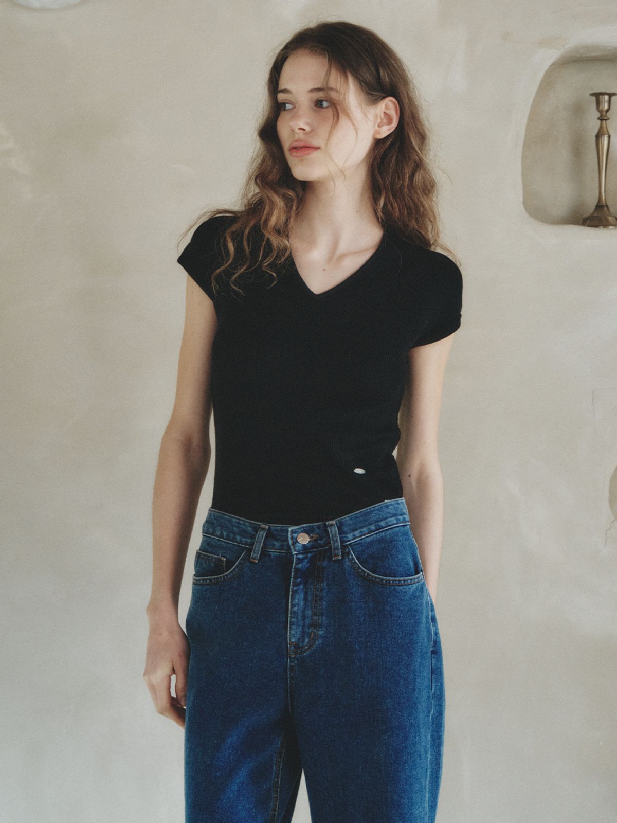 르니나(LENINA) LONDI v-neck wool knit_BLACK