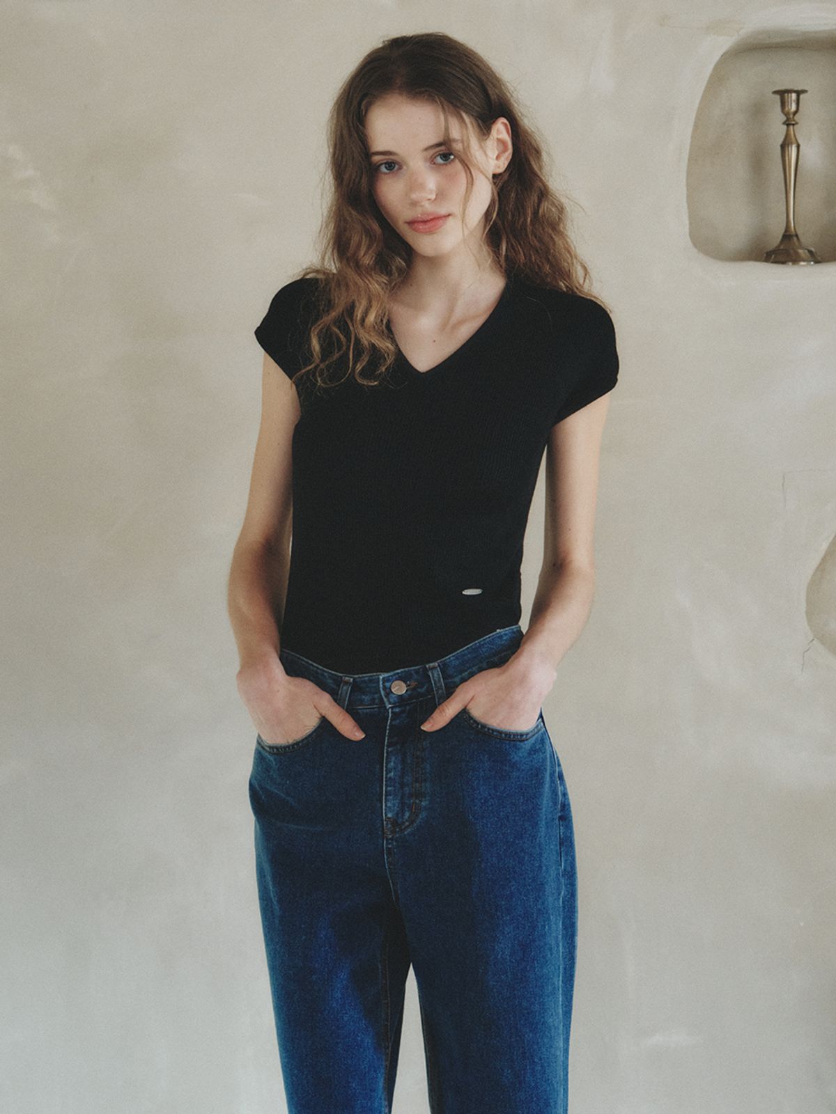 르니나(LENINA) LONDI v-neck wool knit_BLACK