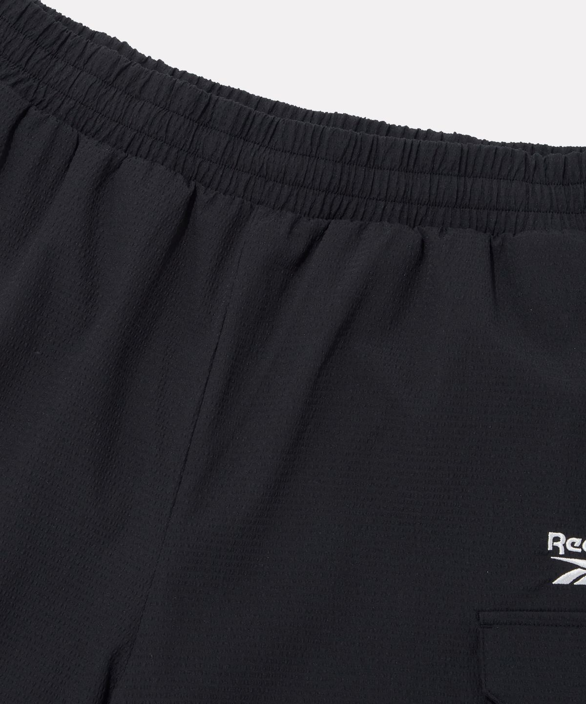리복(REEBOK) 시어서커 카고 쇼츠 - 블랙