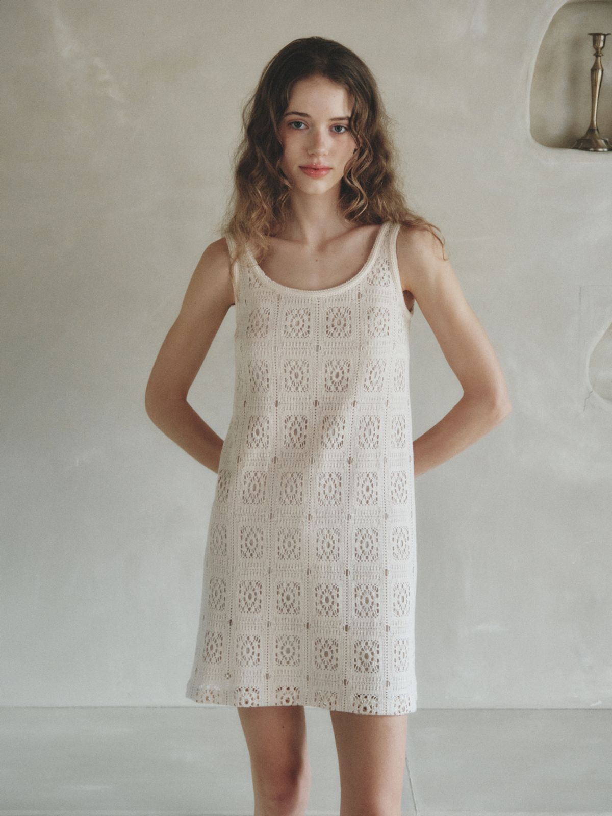 르니나(LENINA) ALLEN crochet mini dress_BEIGE