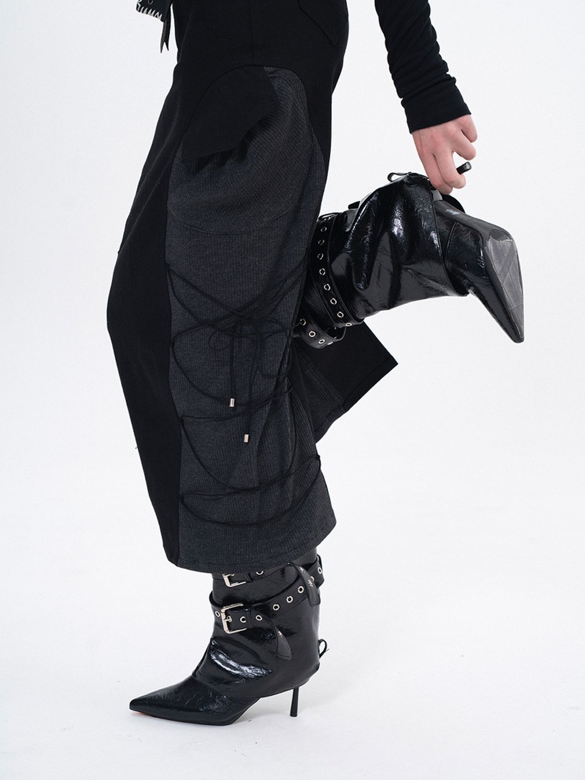 루펀(LOOFUN) Cutline Long Skirt / 컷라인 롱 스커트 [Black]