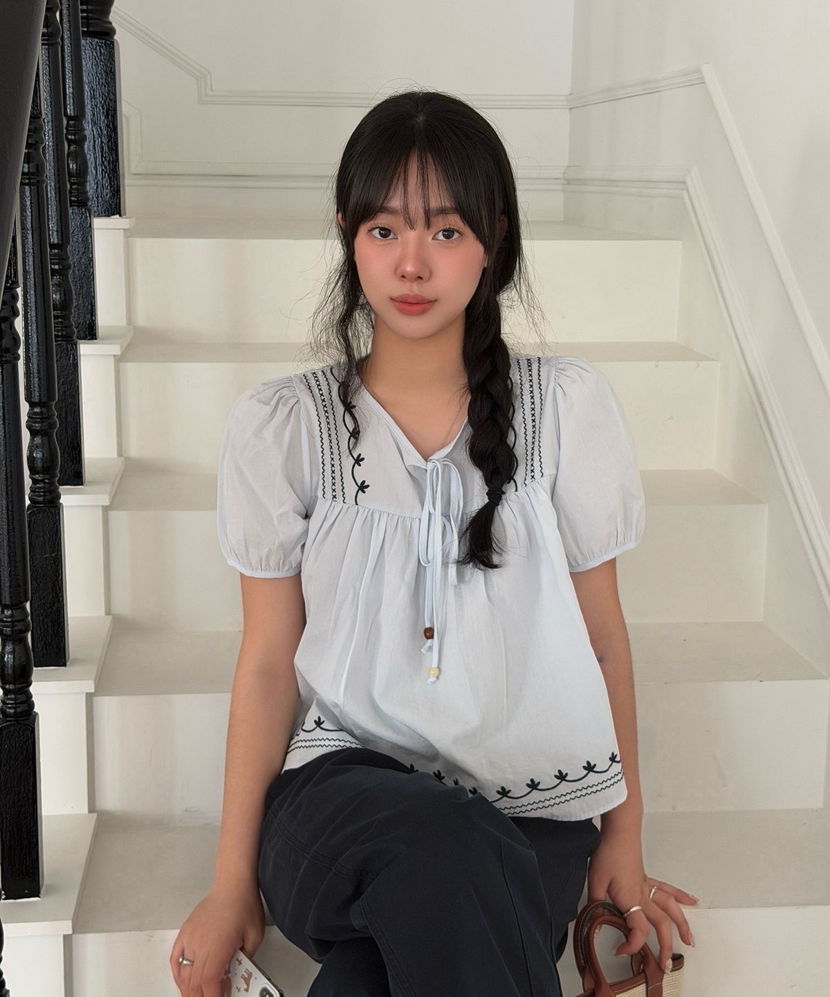 쥬시쥬디(JUCYJUDY) 에스닉자수퍼프블라우스 J1BL329D
